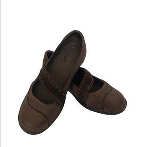 Clarks Nikki Audition flat. Brown size 8